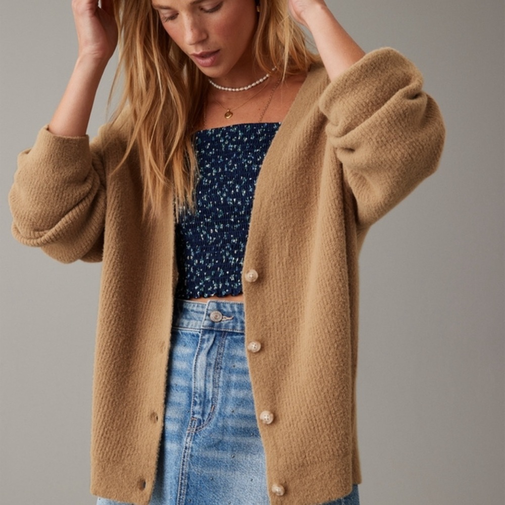 American Eagle Button Front Cardigan  NWT